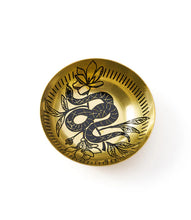 Load image into Gallery viewer, Saanp Snake Etched Brass Round Dish
